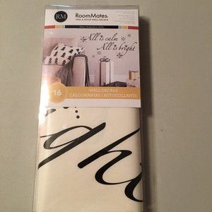 Peel & Stick Wall Decals 16pc Holidays    14t